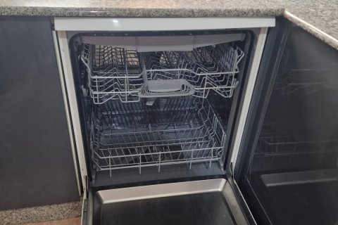 Huoneisto vuokrattavana Leon, Espanja, 3 makuuhuonetta, 79 m2 No. 192104 - kuva 2