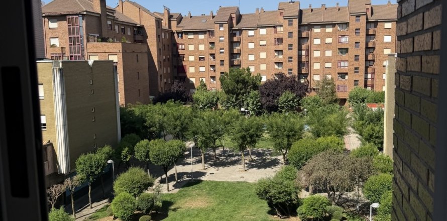 Dzīvoklis Leon, Spānijā 3 istabas, 120 m2 Nr. 192108
