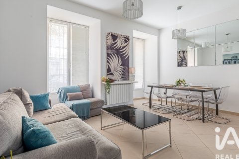 Huoneisto Madrid, Espanja 2 makuuhuonetta, 91 m2 No. 192109