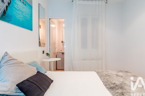 Dzīvoklis īrēšanai Madrid, Spānijā 2 istabas, 91 m2 Nr. 192109 - attēls 19