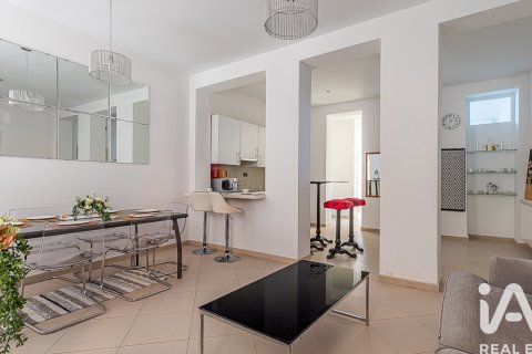 Dzīvoklis īrēšanai Madrid, Spānijā 2 istabas, 91 m2 Nr. 192109 - attēls 5