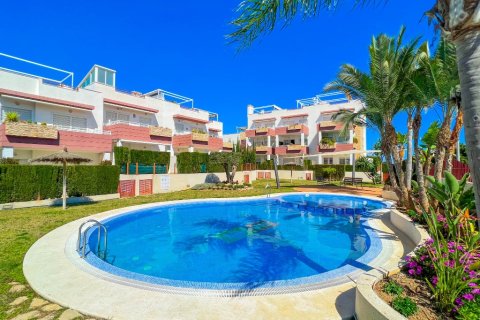 Wohnung zum Verkauf in Punta Prima, Alicante, Spanien 2 Schlafzimmer, 75 m2 Nr. 146212 - Foto 1
