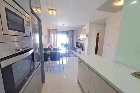 Huoneisto myytävänä Mil Palmeras, Alicante, Espanja, 2 makuuhuonetta, 65 m2 No. 146211 - kuva 9