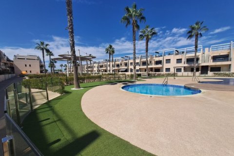 Huoneisto myytävänä Mil Palmeras, Alicante, Espanja, 2 makuuhuonetta, 65 m2 No. 146211 - kuva 16
