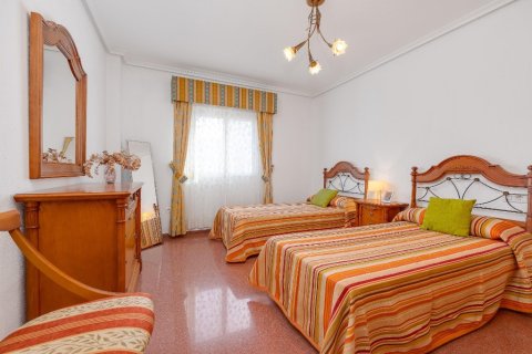 Продажа квартиры в Торревьеха, Аликанте, Испания 2 спальни, 105м2 №146209 - фото 26