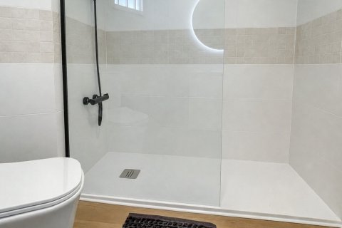 Apartment for sale in Alicante, Spain 3 bedrooms, 106 sq.m. No. 194895 - photo 16