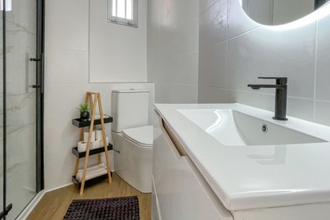 Apartment for sale in Alicante, Spain 3 bedrooms, 106 sq.m. No. 194895 - photo 20