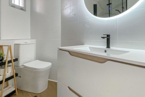 Apartment for sale in Alicante, Spain 3 bedrooms, 106 sq.m. No. 194895 - photo 22