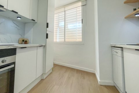 Apartment for sale in Alicante, Spain 3 bedrooms, 106 sq.m. No. 194895 - photo 8
