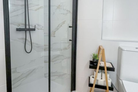 Apartment for sale in Alicante, Spain 3 bedrooms, 106 sq.m. No. 194895 - photo 21