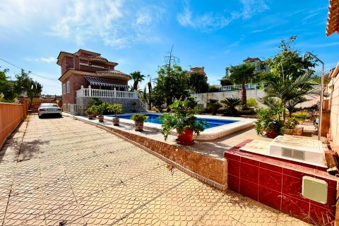 Продажа виллы в Ориуэла, Аликанте, Испания 2 спальни, 200м2 №194893 - фото 15