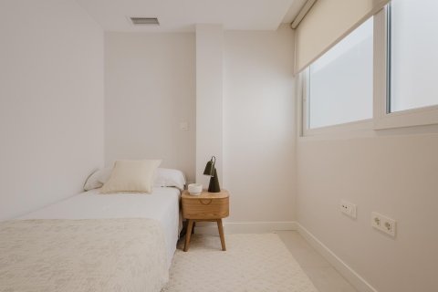 Apartment for sale in Torrevieja, Alicante, Spain 3 bedrooms, 110 sq.m. No. 156076 - photo 21