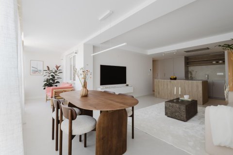 Apartment in Torrevieja, Alicante, Spain 3 bedrooms, 110 sq.m. No. 156070