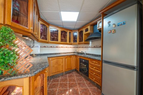 Продажа квартиры в Вильяхойоса, Аликанте, Испания 4 спальни, 134м2 №144522 - фото 13