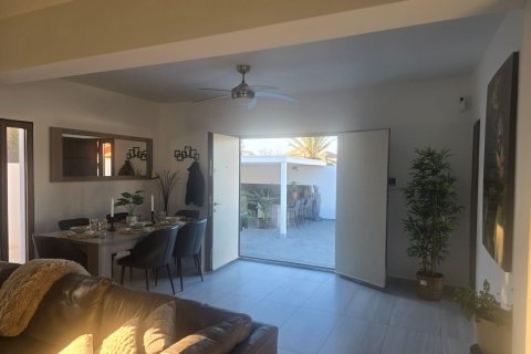 Huoneisto myytävänä Ciudad Quesada, Alicante, Espanja, 5 makuuhuonetta, 155 m2 No. 144526 - kuva 10