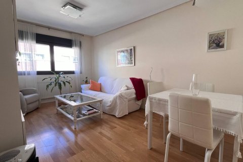 Huoneisto myytävänä Madrid, Espanja, 1 makuuhuone, 60 m2 No. 144520 - kuva 2