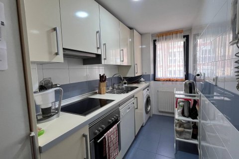 Huoneisto myytävänä Madrid, Espanja, 1 makuuhuone, 60 m2 No. 144520 - kuva 3