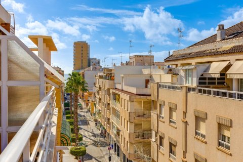 Apartament w Torrevieja, Alicante, Hiszpania 2 sypialnie, 110 mkw. nr 190123 – zdjęcie 12