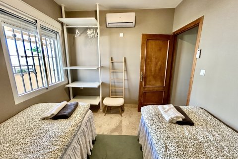 Villa pārdošanā La Zenia, Alicante, Spānijā 5 istabas, 238 m2 Nr. 190118 - attēls 6