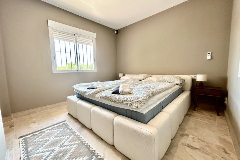 Villa pārdošanā La Zenia, Alicante, Spānijā 5 istabas, 238 m2 Nr. 190118 - attēls 7