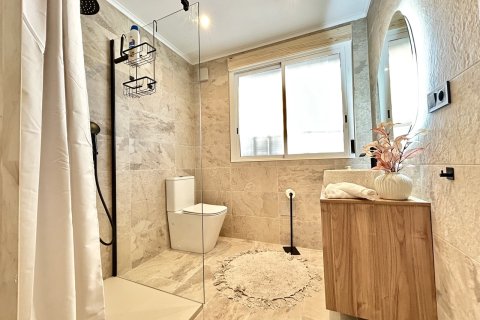 Villa pārdošanā La Zenia, Alicante, Spānijā 5 istabas, 238 m2 Nr. 190118 - attēls 9