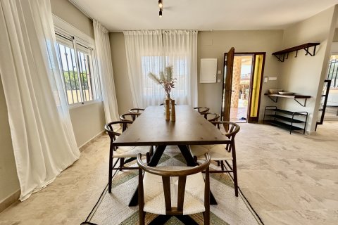 Villa pārdošanā La Zenia, Alicante, Spānijā 5 istabas, 238 m2 Nr. 190118 - attēls 24