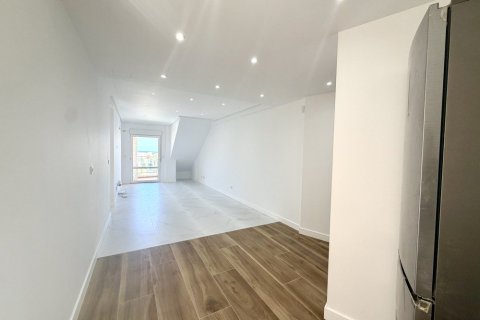 Apartment for sale in Alicante, Spain 2 bedrooms, 70 sq.m. No. 190121 - photo 17
