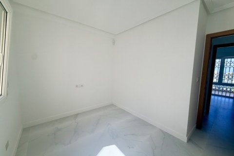 Apartment for sale in Alicante, Spain 2 bedrooms, 70 sq.m. No. 190121 - photo 13