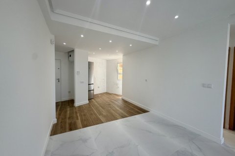 Apartment for sale in Alicante, Spain 2 bedrooms, 70 sq.m. No. 190121 - photo 16