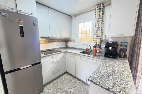 Radhus till salu i Cabo Roig, Alicante, Spanien 2 sovrum, 75 kvm. Nr. 146628 - foto 7