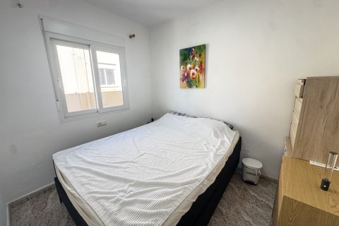 Radhus till salu i Cabo Roig, Alicante, Spanien 2 sovrum, 75 kvm. Nr. 146628 - foto 12