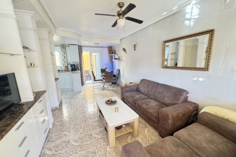 Radhus till salu i Cabo Roig, Alicante, Spanien 2 sovrum, 75 kvm. Nr. 146628 - foto 5