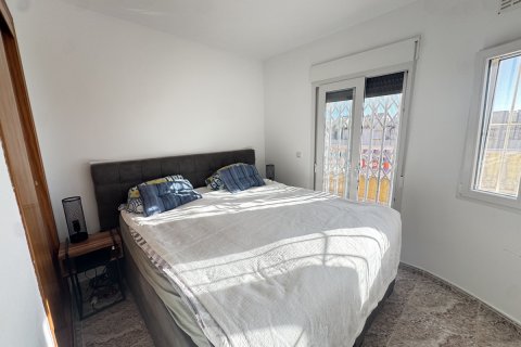 Radhus till salu i Cabo Roig, Alicante, Spanien 2 sovrum, 75 kvm. Nr. 146628 - foto 14