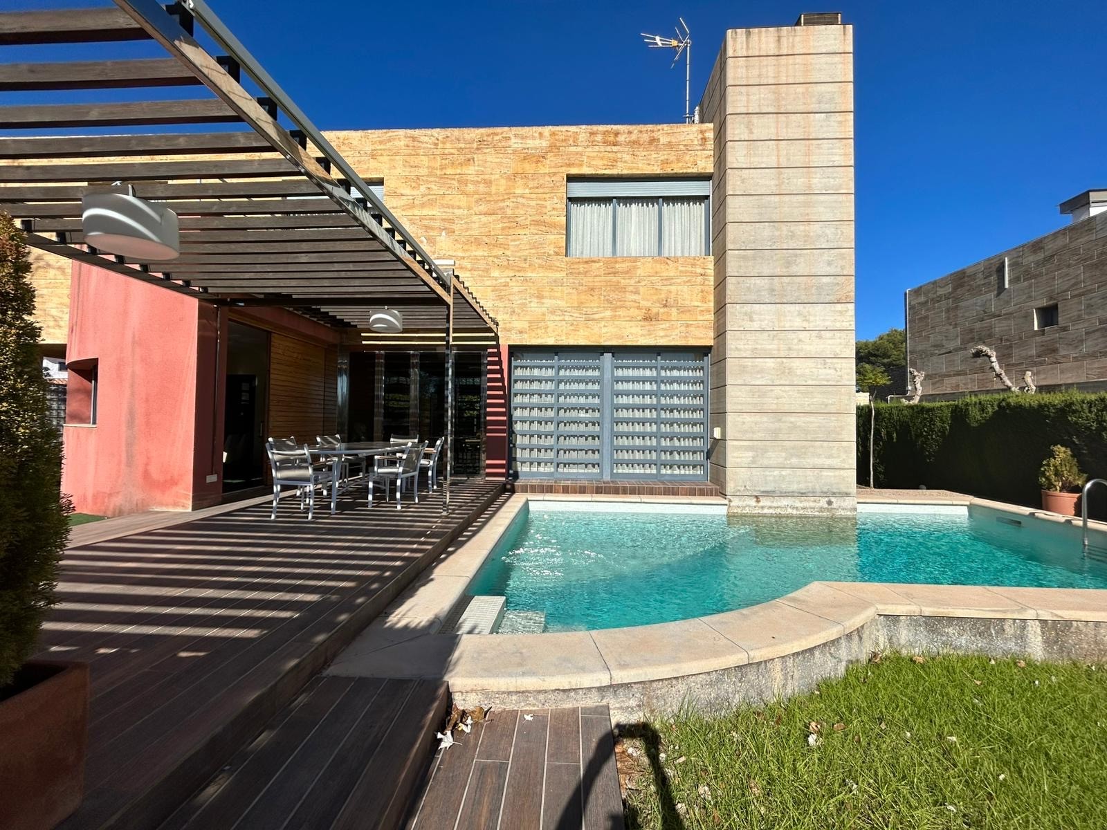 Villa Alicante, Spānijā 4 istabas, 403 m2 Nr. 146626