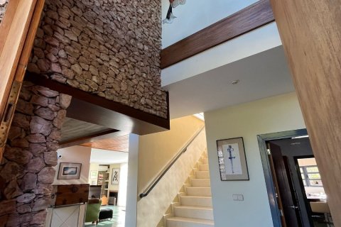 Villa for sale in Alicante, Spain 4 bedrooms, 403 sq.m. No. 146626 - photo 20