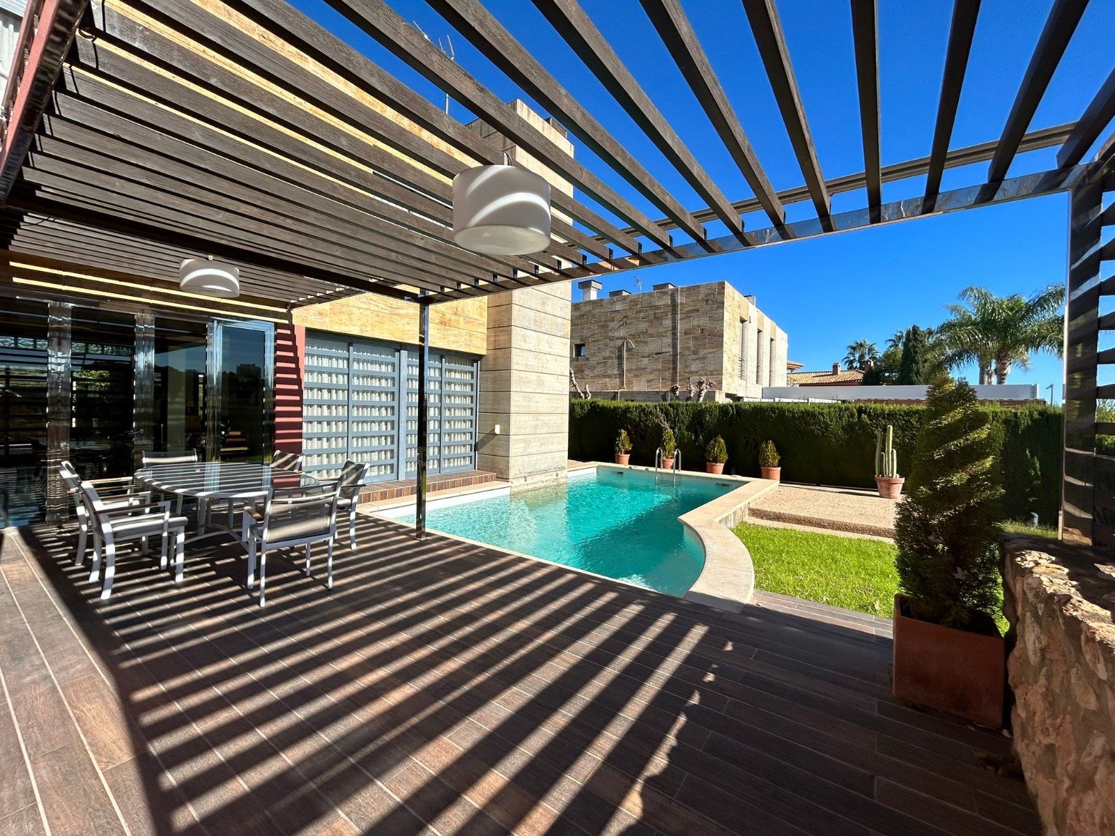 Villa Alicante, Spānijā 4 istabas, 403 m2 Nr. 146626