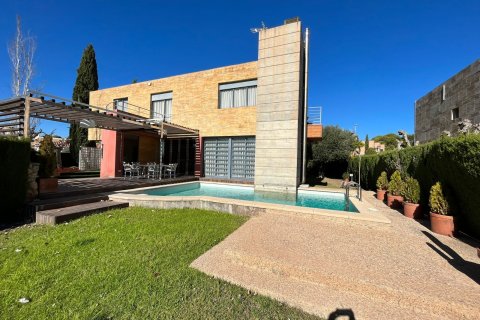 Villa i Alicante, Spanien 4 sovrum, 403 kvm. Nr. 146626