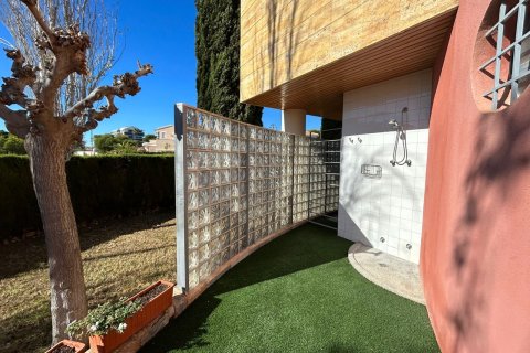 Villa for sale in Alicante, Spain 4 bedrooms, 403 sq.m. No. 146626 - photo 14