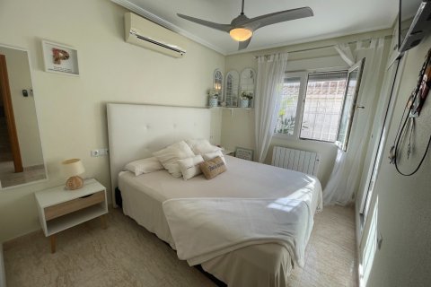 Townhouse zum Verkauf in Torre de la Horadada, Alicante, Spanien 3 Schlafzimmer, 85 m2 Nr. 146624 - Foto 3