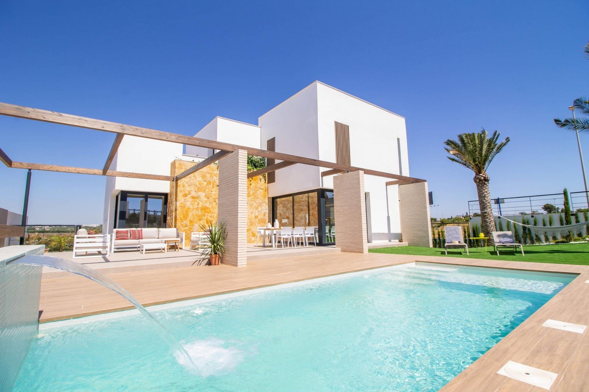 Villa à Dehesa De Campoamor, Alicante, Espagne 4 chambres, 196 m2 No. 134000