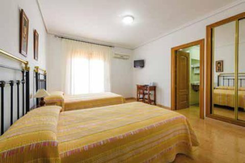 Gewerbeimmobilien zum Verkauf Barcelona, Spanien 17 Schlafzimmer, 1286 m2 Nr. 134002 - Foto 9
