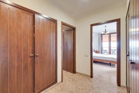 Villa pārdošanā Barcelona, Spānijā 6 istabas, 654 m2 Nr. 134004 - attēls 18