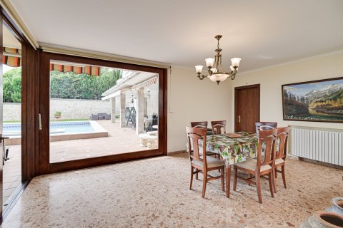 Villa pārdošanā Barcelona, Spānijā 6 istabas, 654 m2 Nr. 134004 - attēls 12