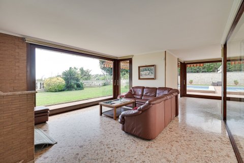 Villa pārdošanā Barcelona, Spānijā 6 istabas, 654 m2 Nr. 134004 - attēls 11