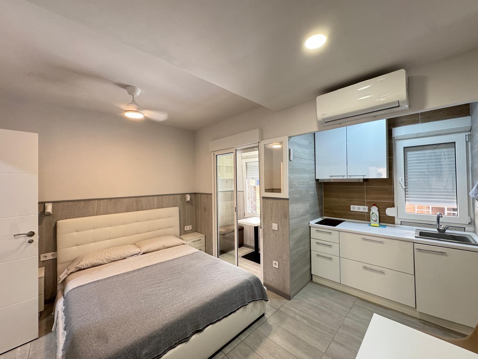 Квартира в Торревьеха, Аликанте, Испания 2 спальни, 65м2 №182846