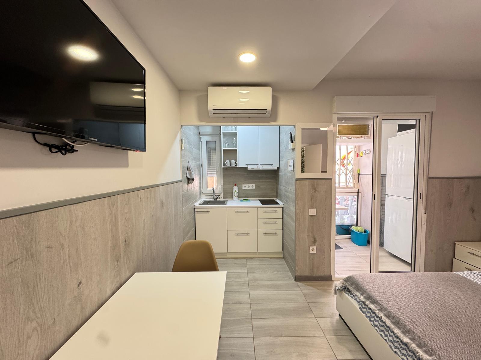 Квартира в Торревьеха, Аликанте, Испания 2 спальни, 65м2 №182846