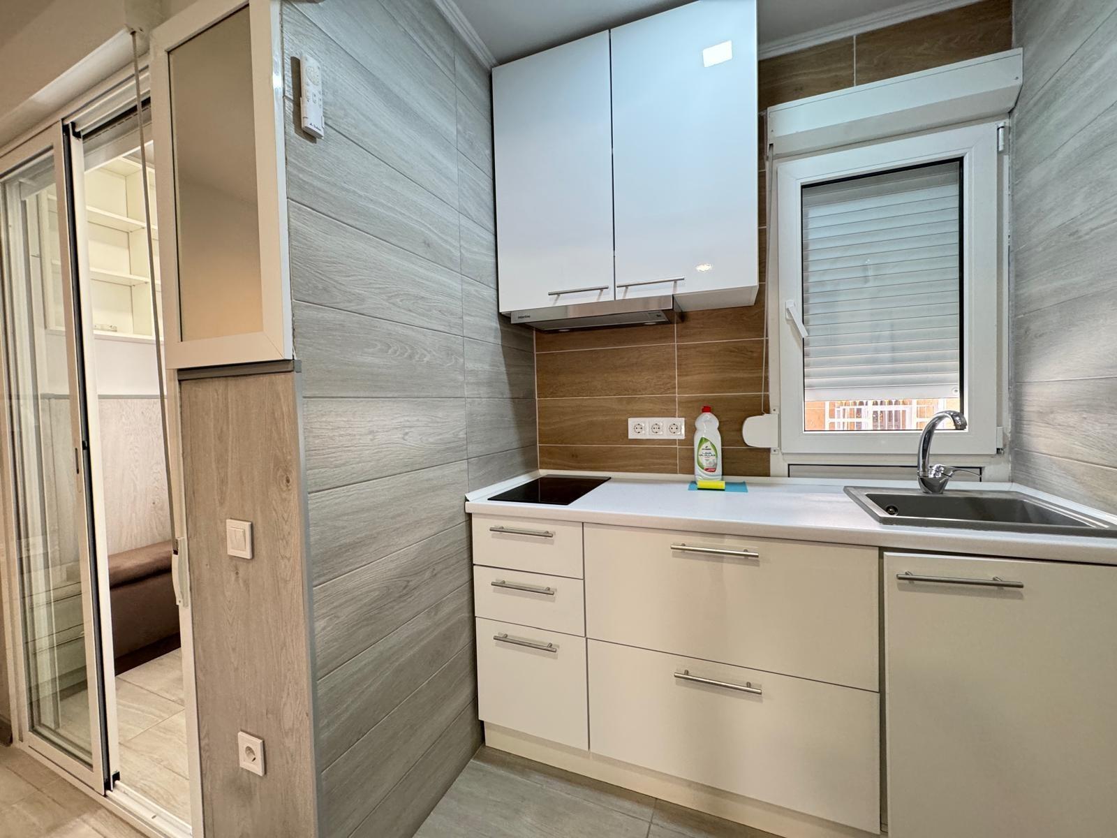 Квартира в Торревьеха, Аликанте, Испания 2 спальни, 65м2 №182846
