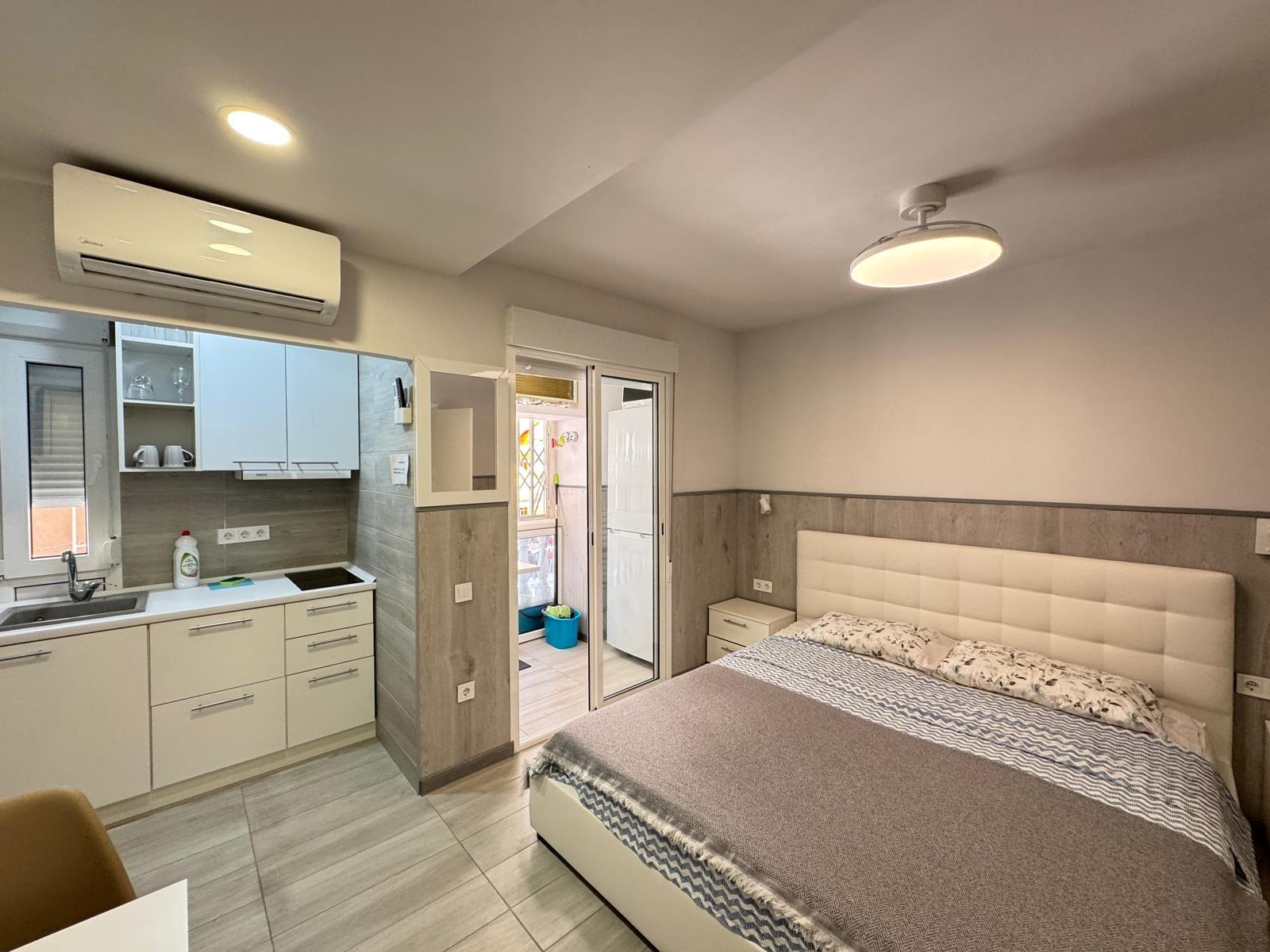 Квартира в Торревьеха, Аликанте, Испания 2 спальни, 65м2 №182846