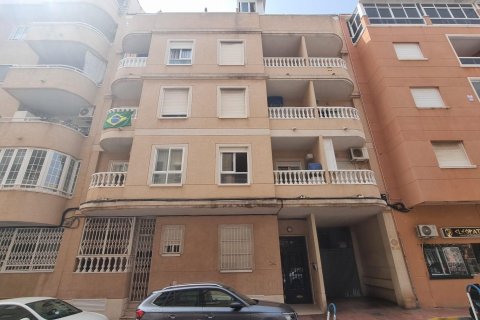 Apartamento en Torrevieja, Alicante, España 2 dormitorios, 64 m2 No. 182841