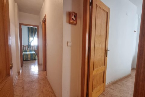 Wohnung zum Verkauf in Torrevieja, Alicante, Spanien 2 Schlafzimmer, 64 m2 Nr. 182841 - Foto 2